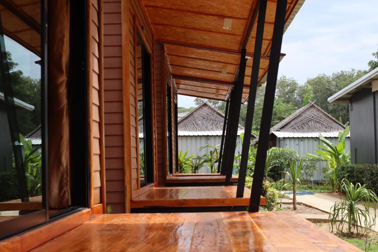 Baan Check In Hotel Ko Lanta Buitenkant foto